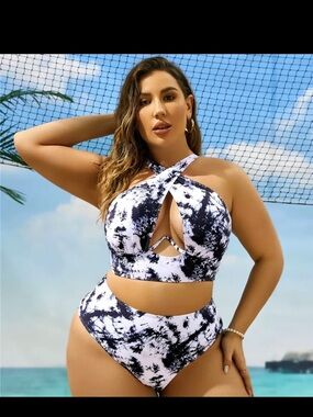 Plus Size Black & White Tie-Dye Crisscross Bikini Set